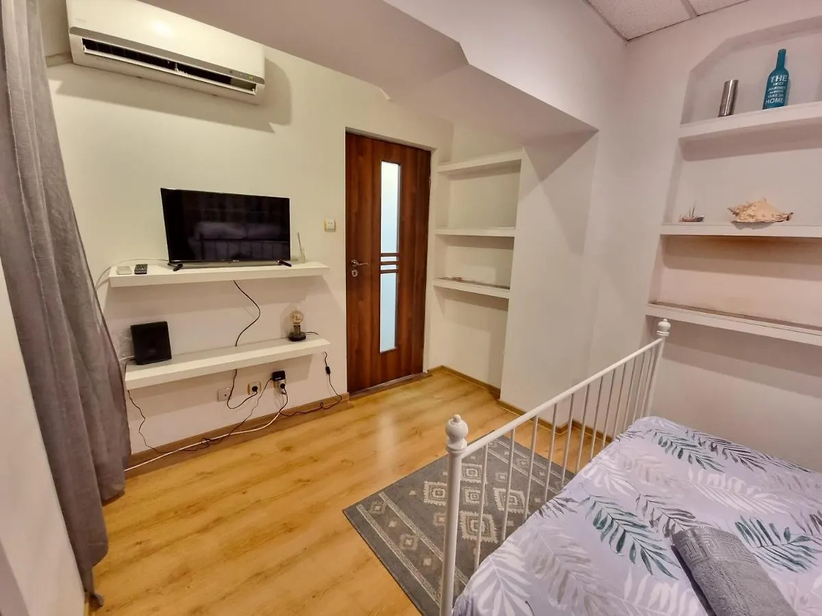 Centrul Vechi Old Apartments In 부쿠레슈티 0*,  루마니아